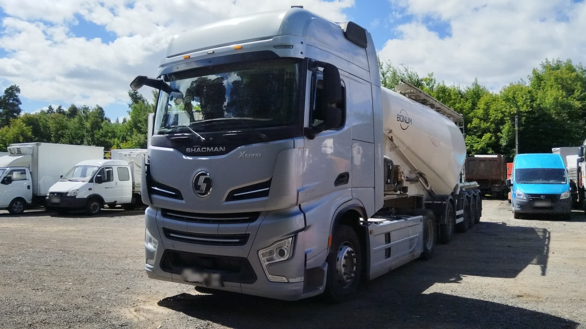 Shacman (Shaanxi) SX* 4x2 Седельный тягач - 1