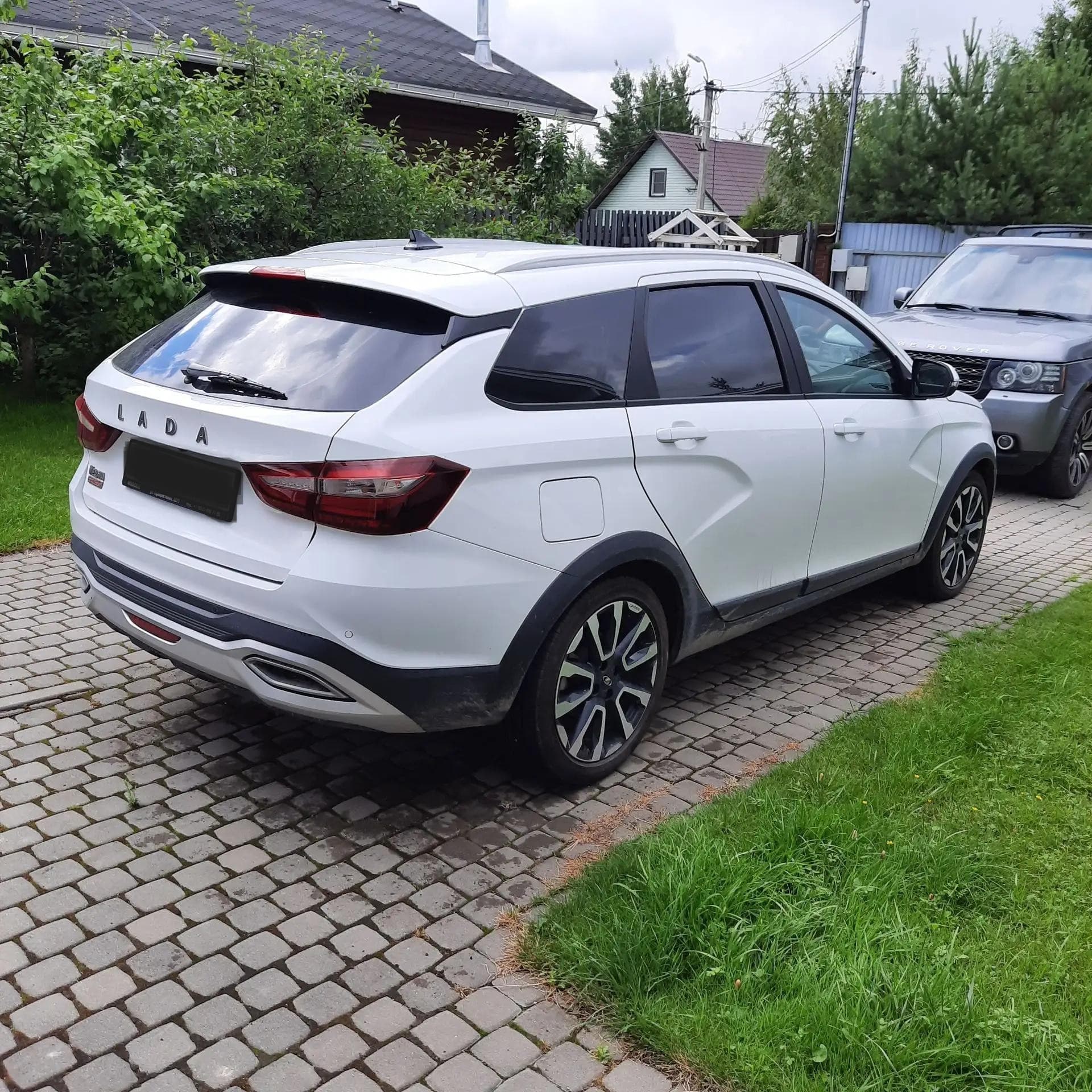 Lada Vesta SW Cross - 4