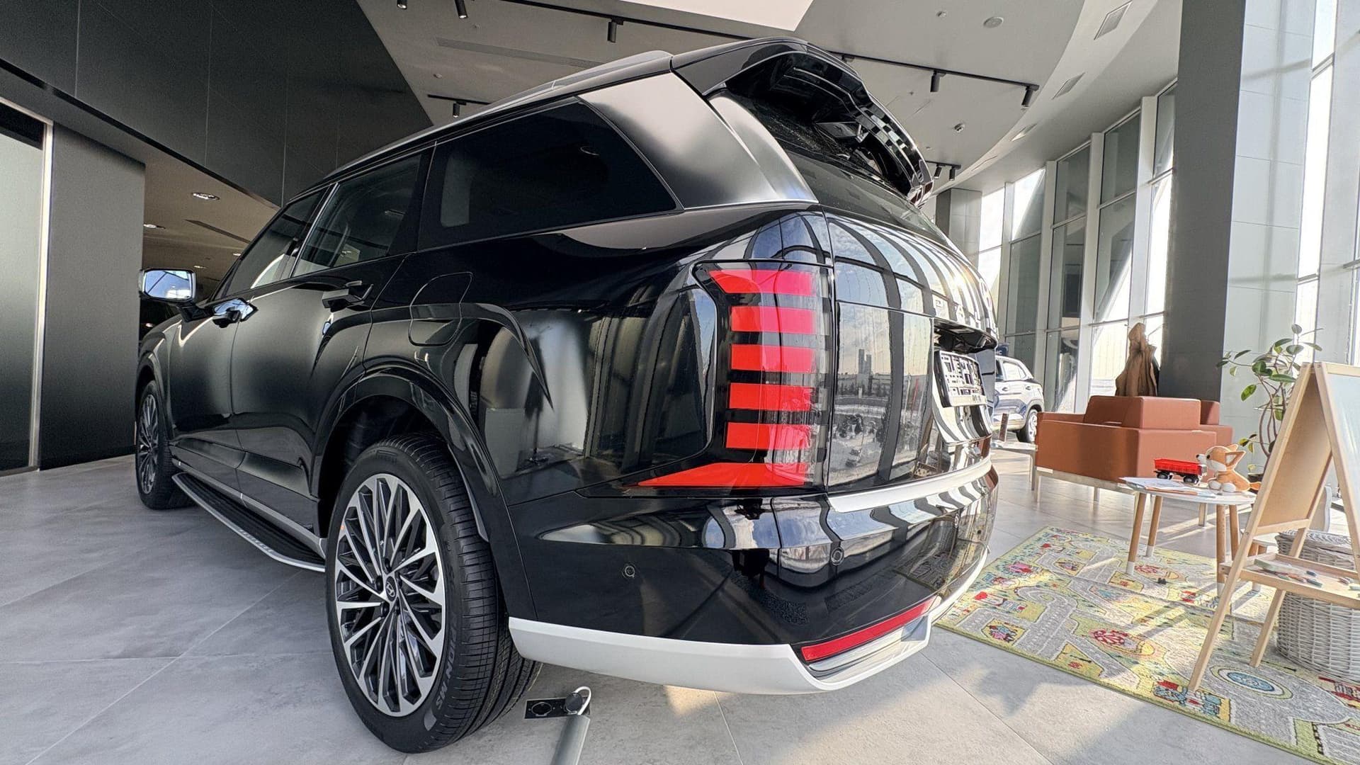 Hyundai Palisade Calligraphy (7-seater) 2.5T 8AT 4WD в лизинг - 5