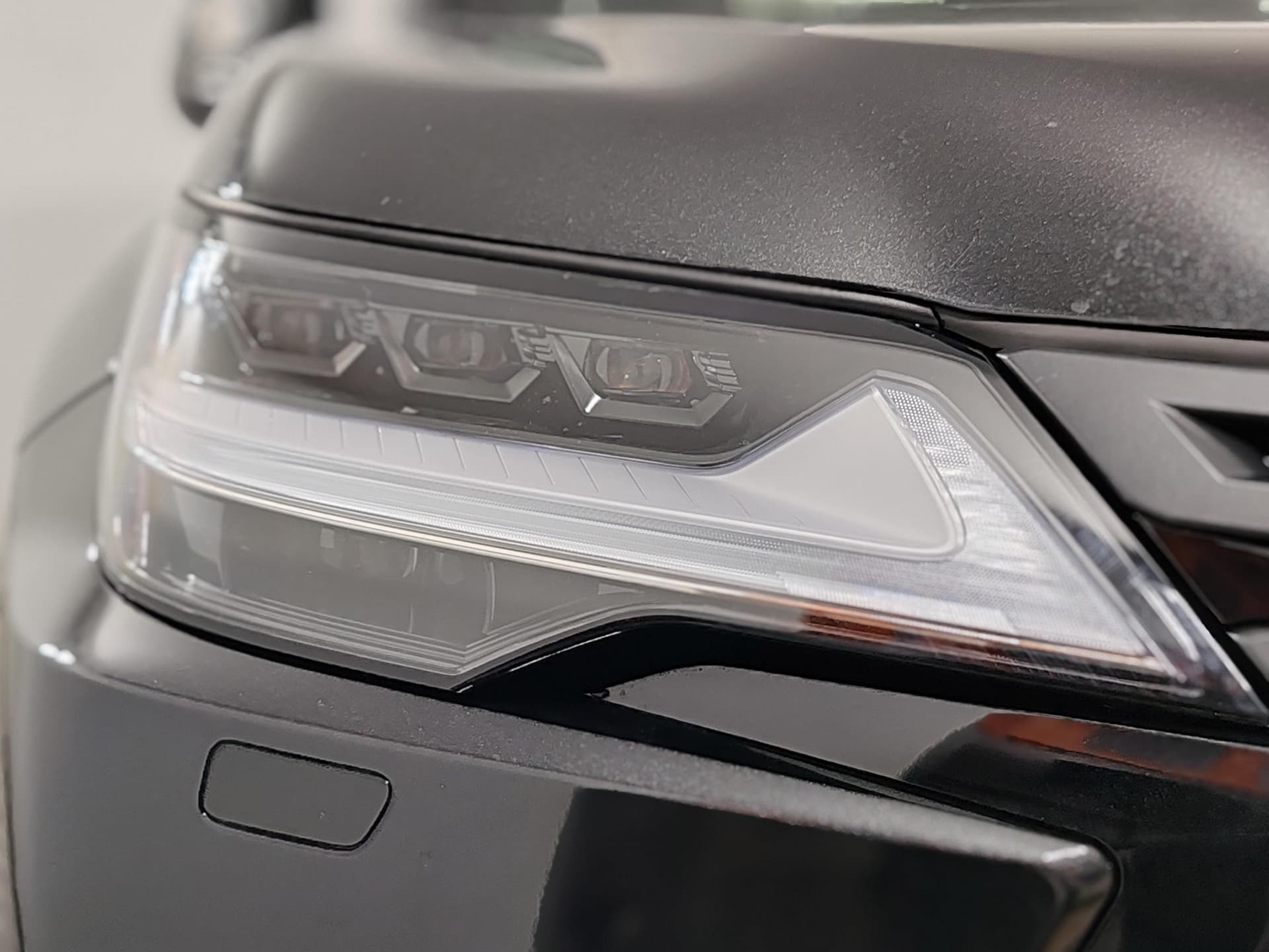 Lexus LX 600 VIP Black в лизинг - 28