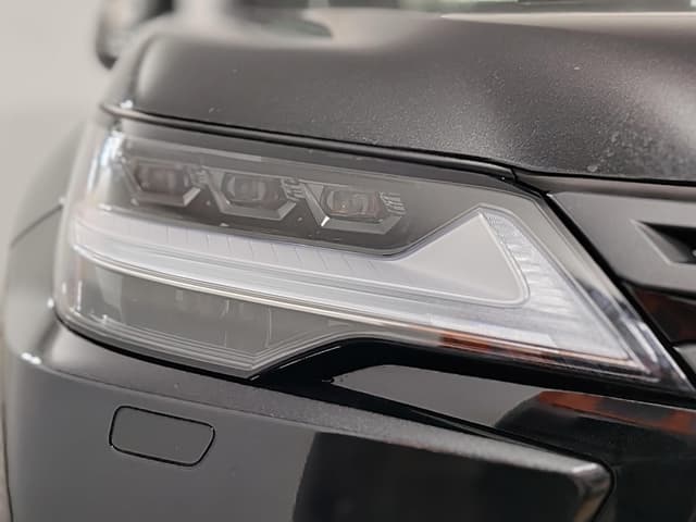 Lexus LX 600 VIP Black в лизинг - 28