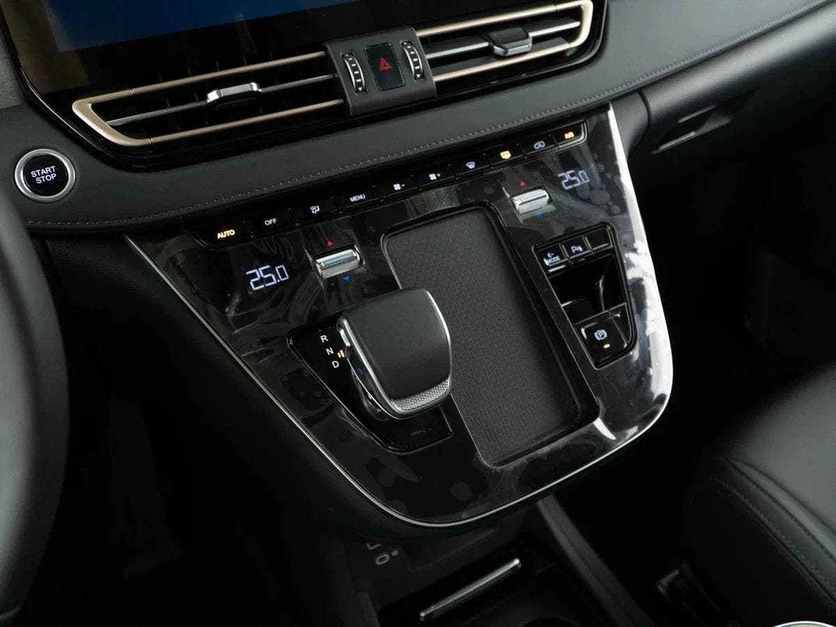 Hongqi HQ9 2.0T Executive в лизинг - 19
