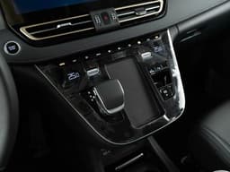 Hongqi HQ9 2.0T Executive в лизинг - 19