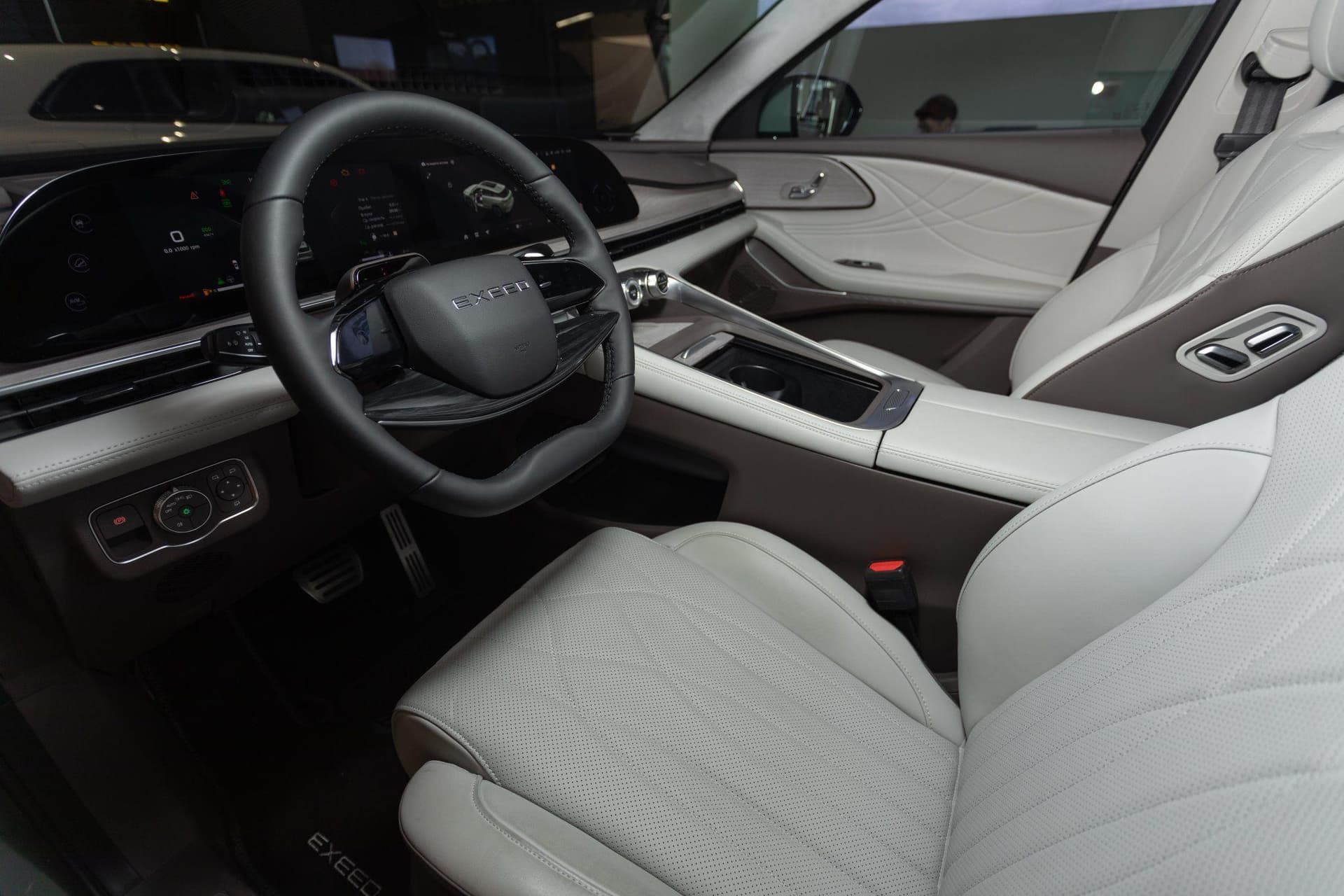 EXEED RX Flagship 2.0 TGDI 8AT AWD в лизинг - 7