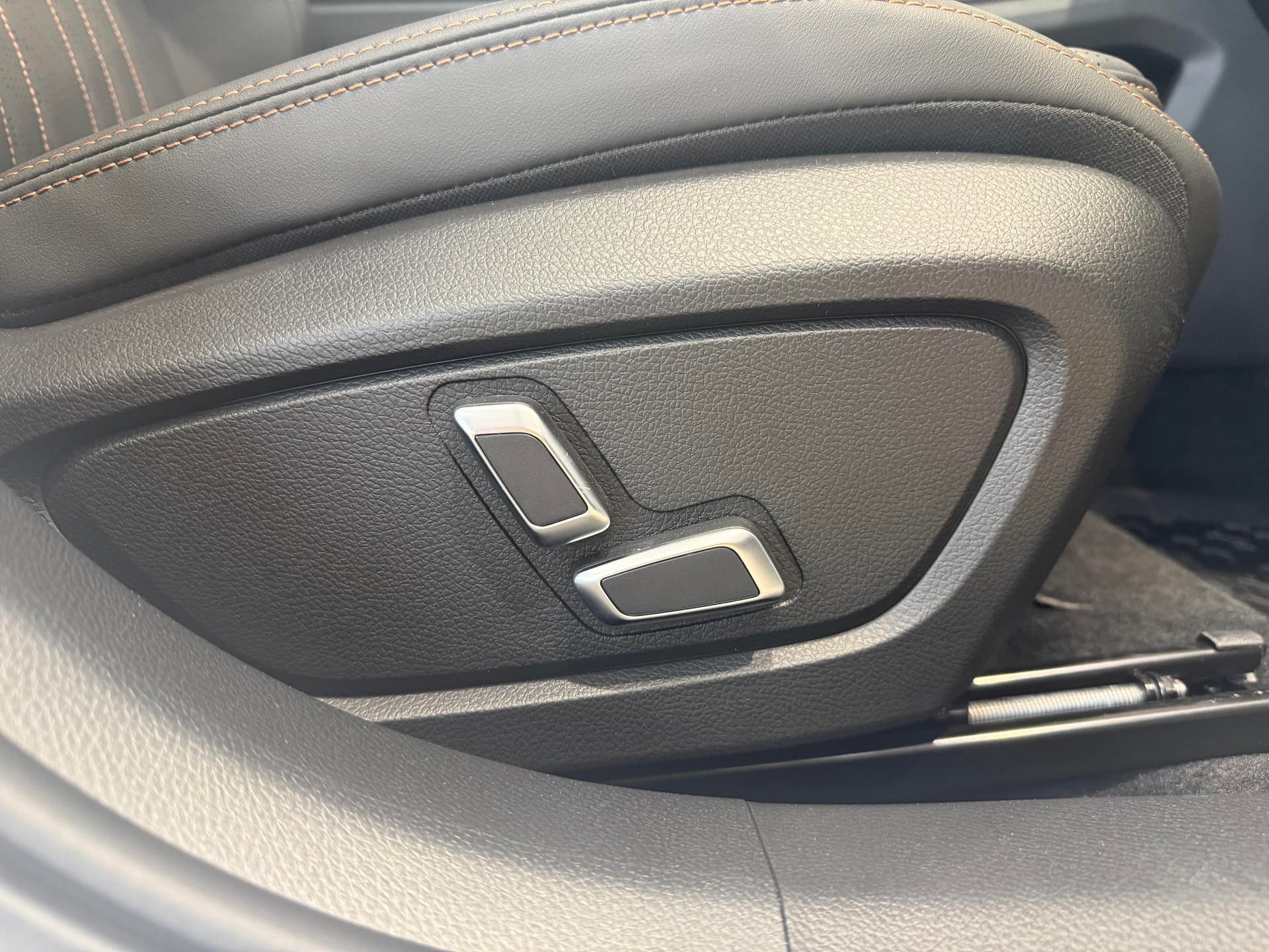 Geely Preface Флагман / Flagship 2.0Т АТ в лизинг - 16