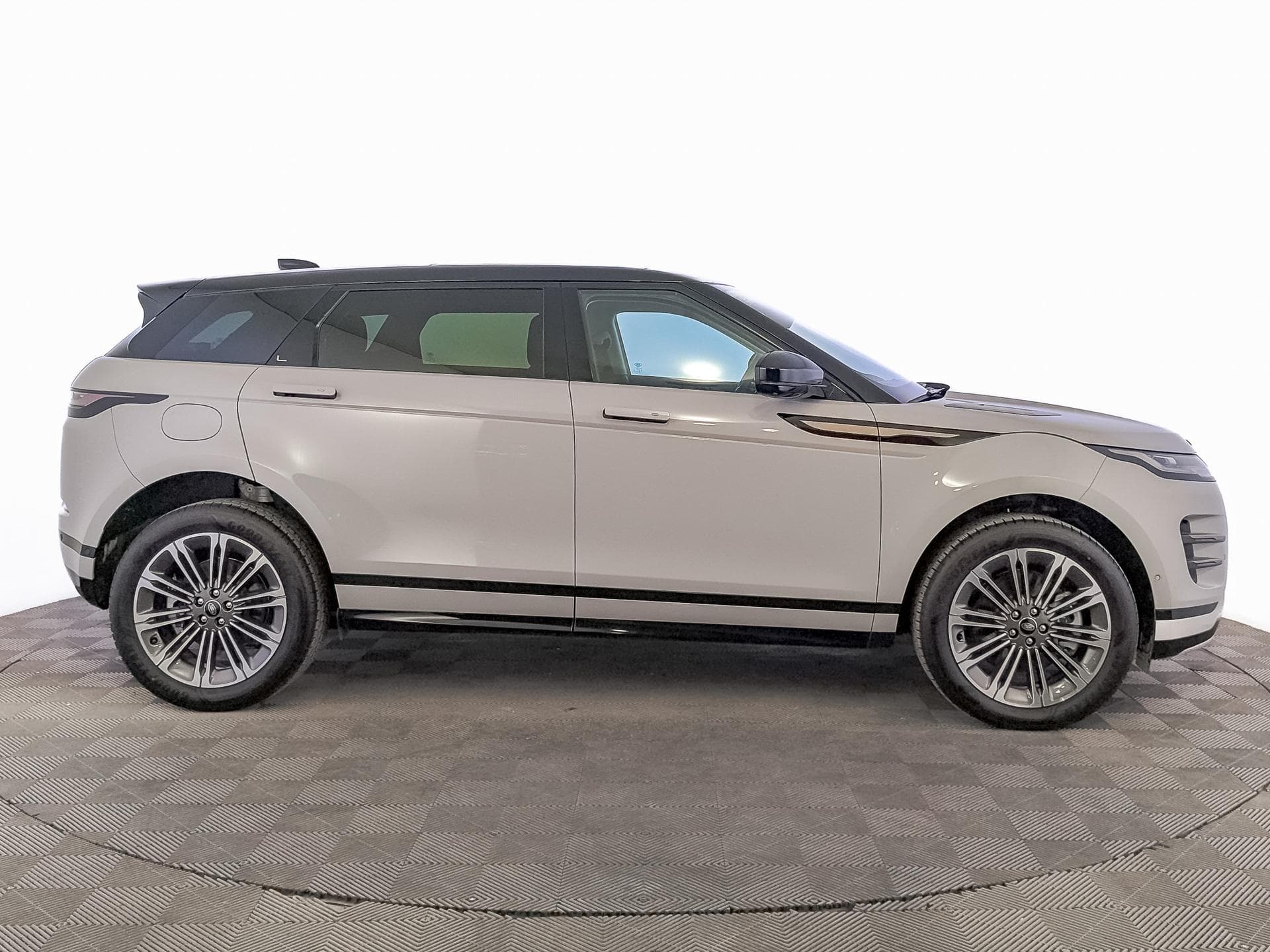 Land Rover Range Rover Evoque L 2.0 249PS MHEV Flowing Light Elegant в лизинг - 5