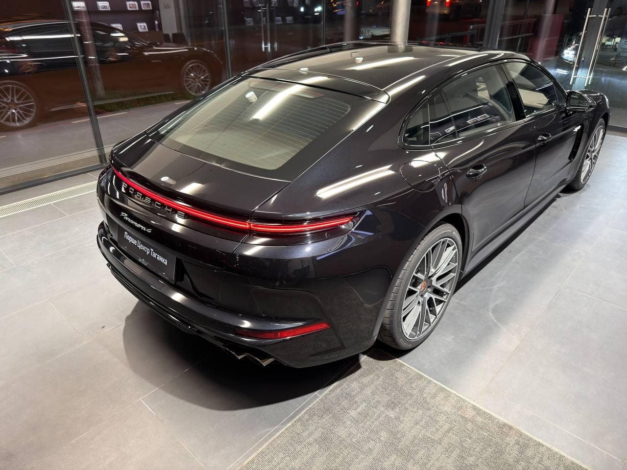 Porsche Panamera 4 E-Hybrid Executive в лизинг - 11