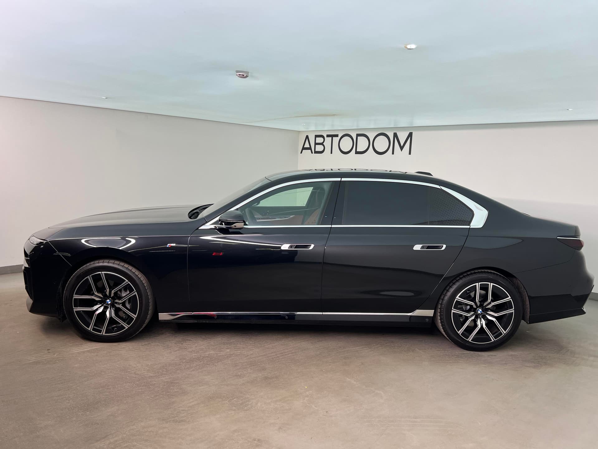 BMW 7 серия 740i xDrive в лизинг - 6