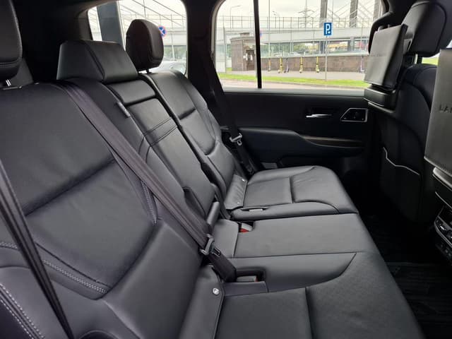 Toyota Land Cruiser 300 Люкс 7 мест 3.5 АТ в лизинг - 15