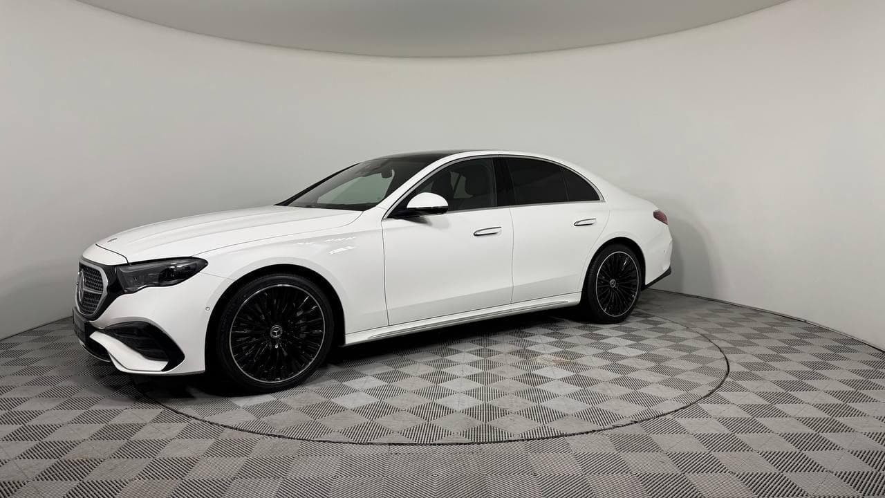 Mercedes-Benz E седан 300 полный привод АМГ Лайн (AMG Line) в лизинг - 2