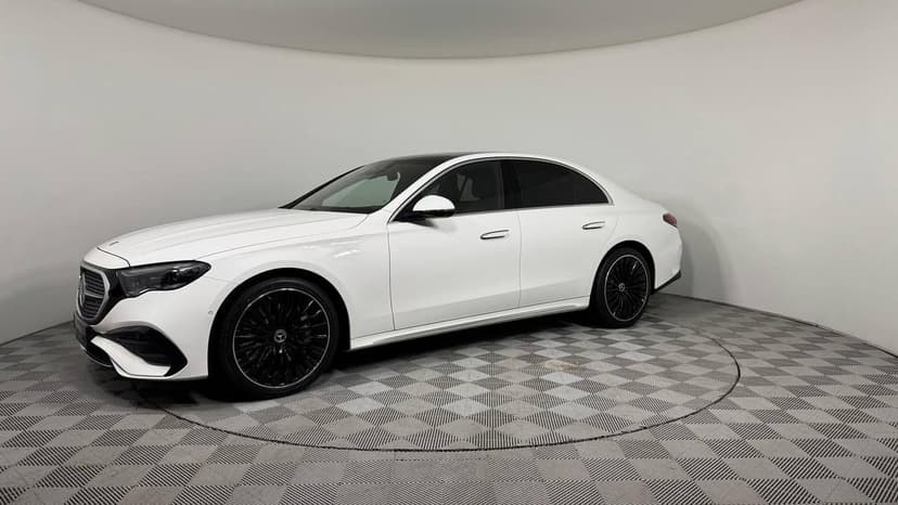 Mercedes-Benz E седан 300 полный привод АМГ Лайн (AMG Line) в лизинг - 2