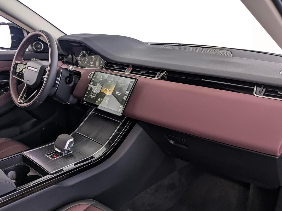 Land Rover Range Rover Evoque L 2.0 249PS MHEV Flowing Light Elegant в лизинг - 10