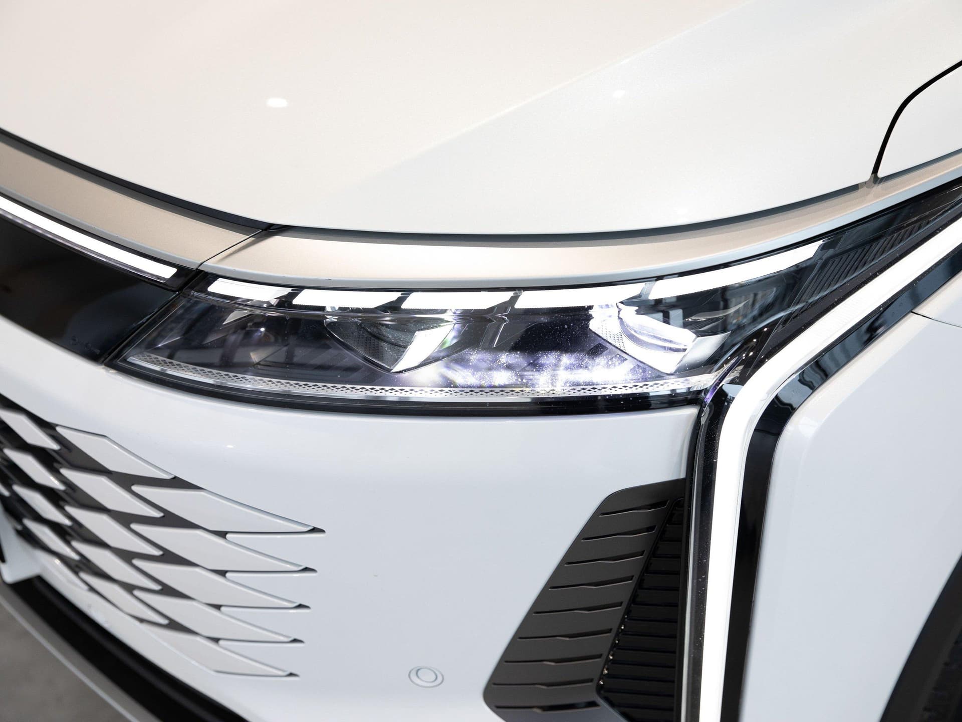 EXEED RX Flagship 2.0 TGDI 8AT AWD в лизинг - 14