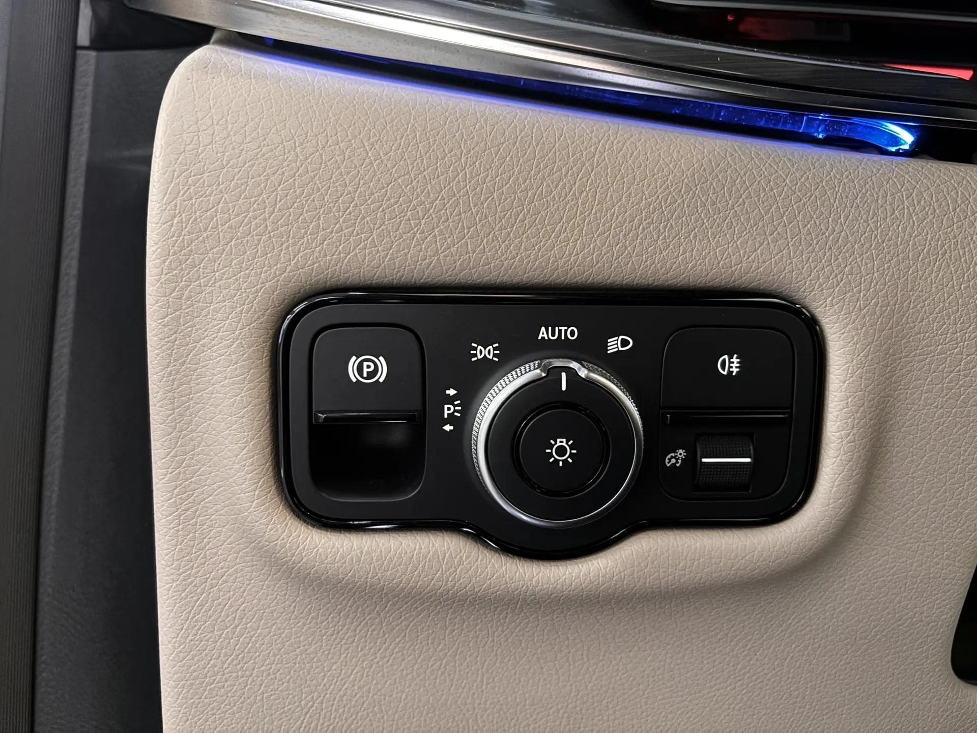 Mercedes-Benz V 300 d EL 4MATIC EXCLUSIVE в лизинг - 24