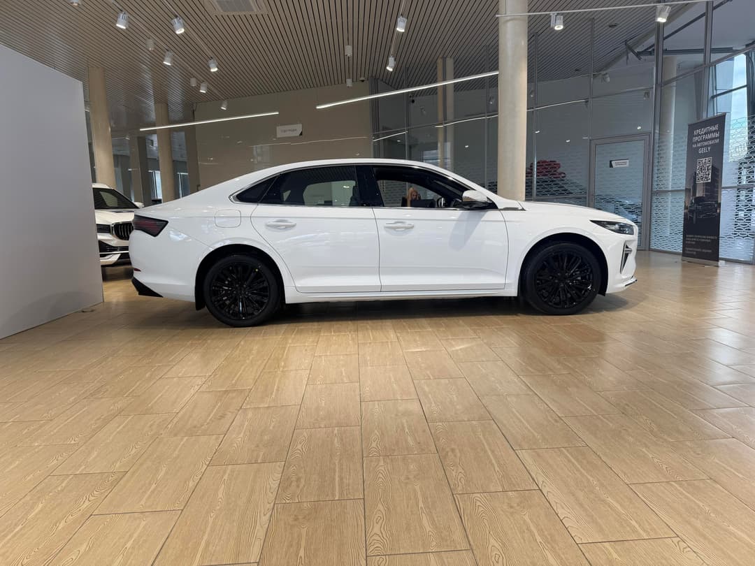 Geely Preface Флагман / Flagship 2.0Т АТ в лизинг - 8