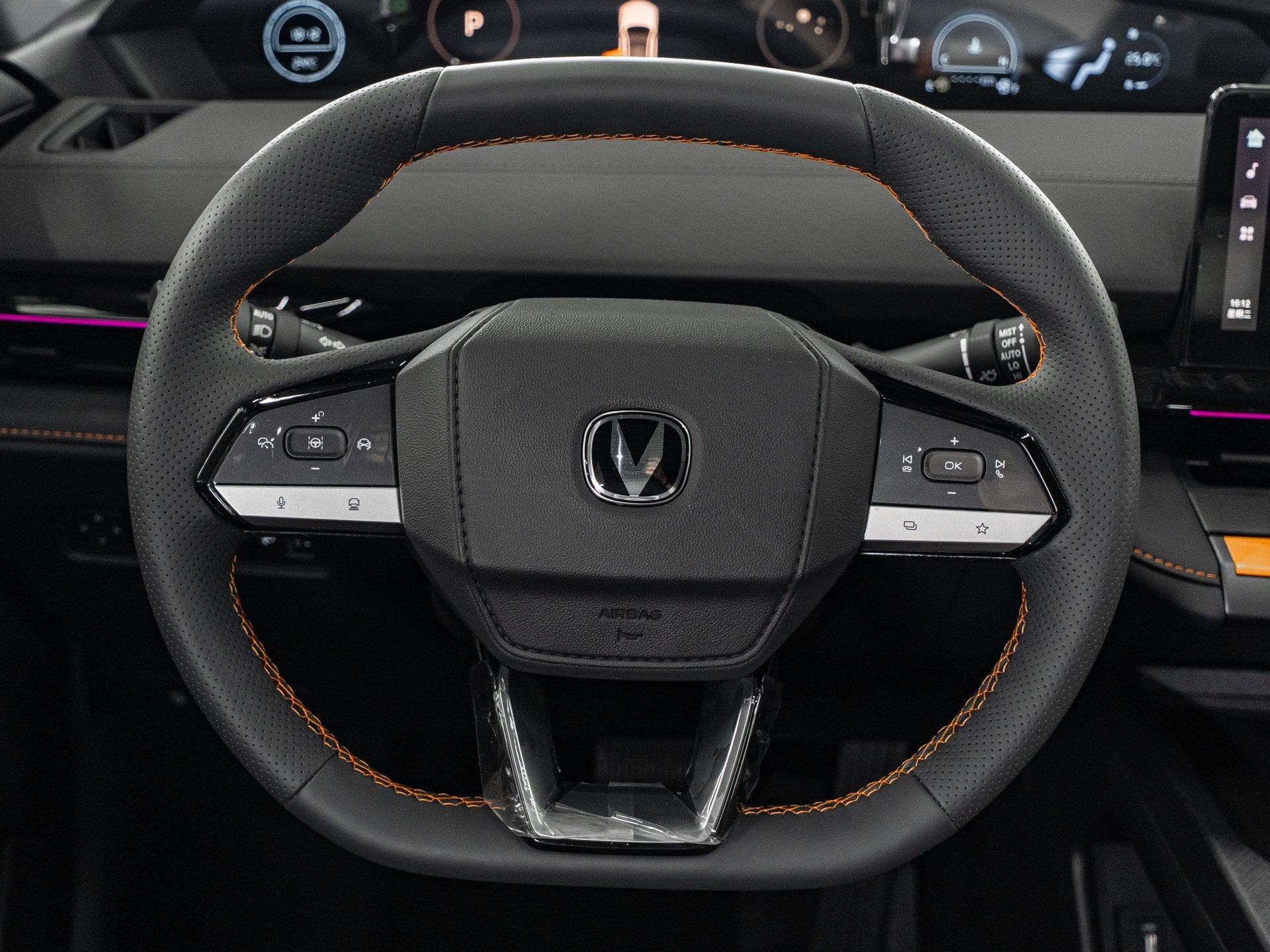Changan Uni-V Tech 1.5T 7DCT в лизинг - 13