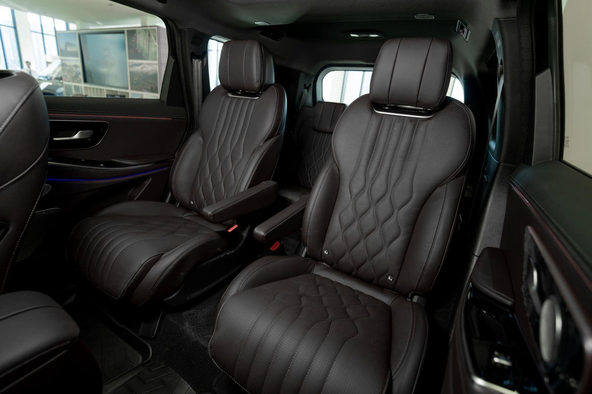 EXEED VX President 7 мест 2.0T 8AT 4WD в лизинг - 15