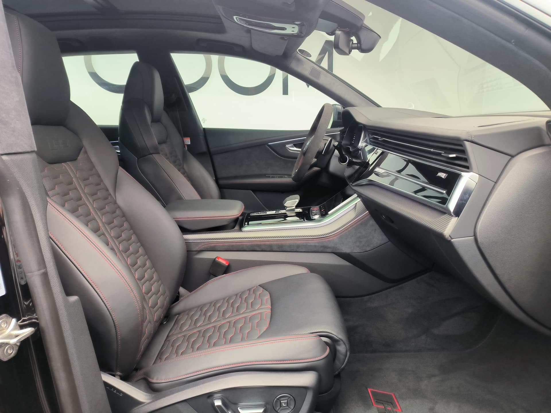 Audi RS Q8 quattro в лизинг - 11