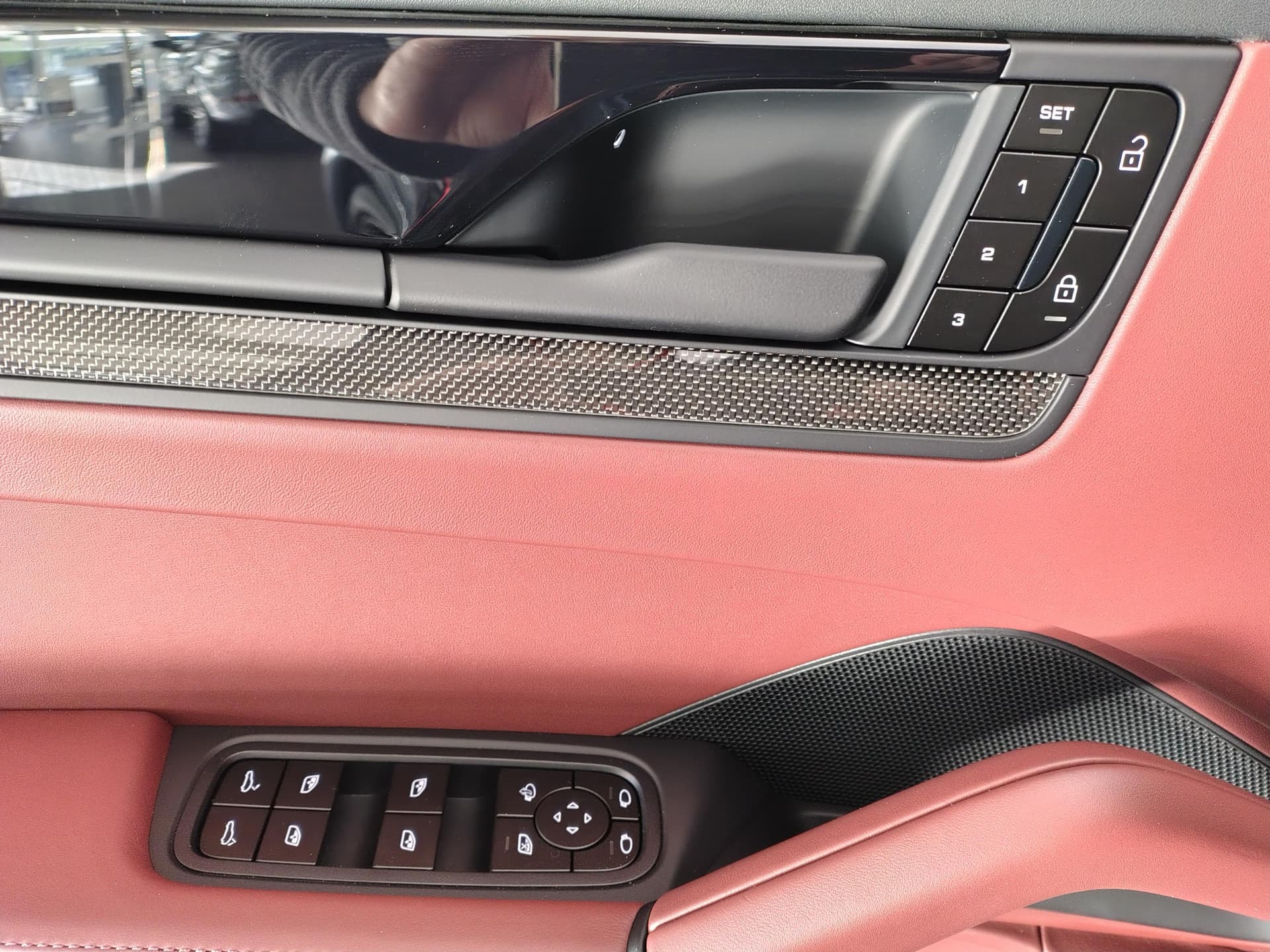 Porsche Cayenne GTS в лизинг - 18