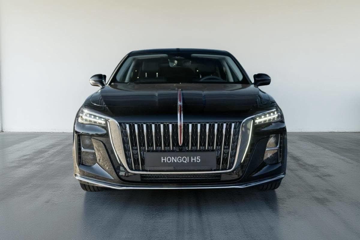 Hongqi H5 - 3