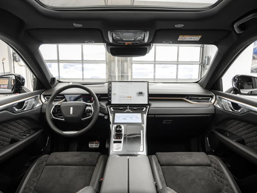 Wey 05 Premium 2.0 PHEV DHT 4WD в лизинг - 13