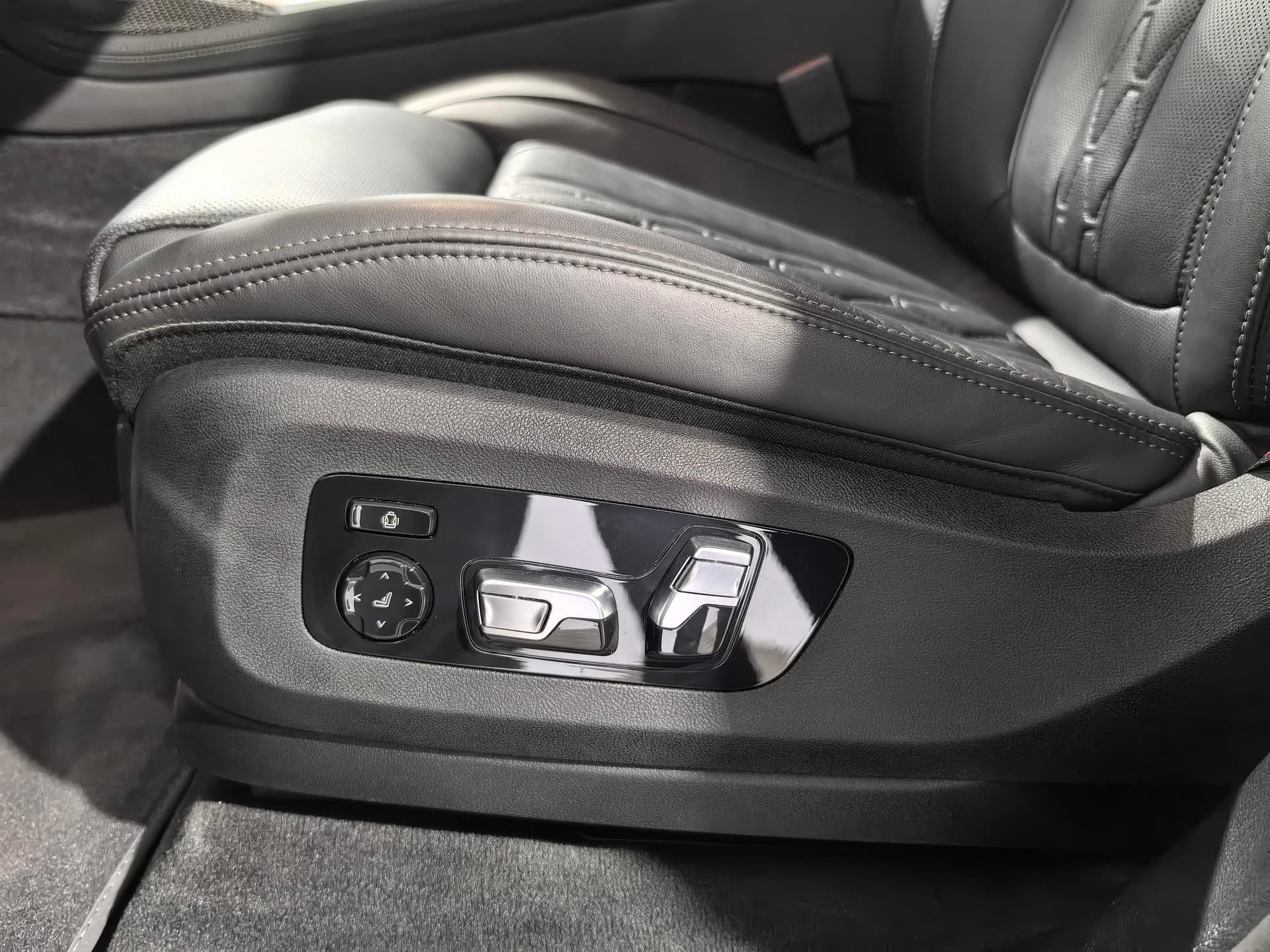 BMW X7 Икс-Драйв40д М Спорт Про (M Sport Pro) в лизинг - 17