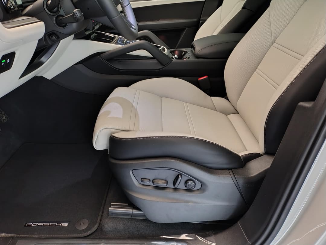 Porsche Cayenne E-Hybrid Black Edition в лизинг - 14