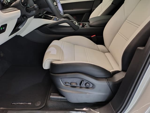 Porsche Cayenne E-Hybrid Black Edition в лизинг - 14