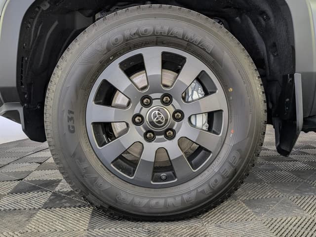 Toyota Land Cruiser Prado Mid VX 2.8d АКП в лизинг - 8