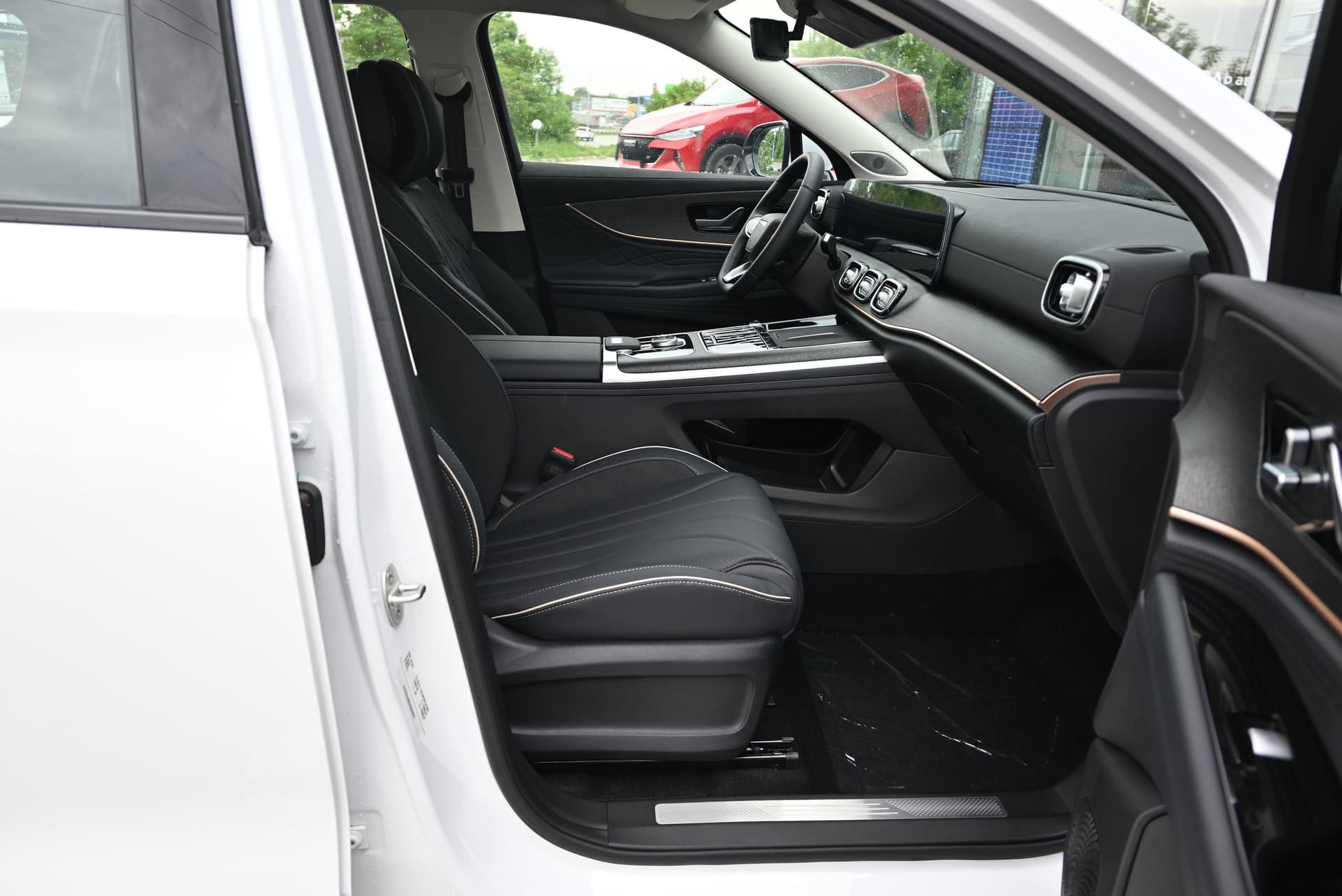 Jaecoo J8 Supreme 2.0T 7DCT AWD в лизинг - 14