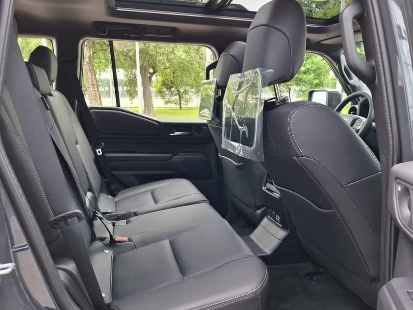 Toyota Land Cruiser Prado Premium VX-L 2.8d АКП в лизинг - 15