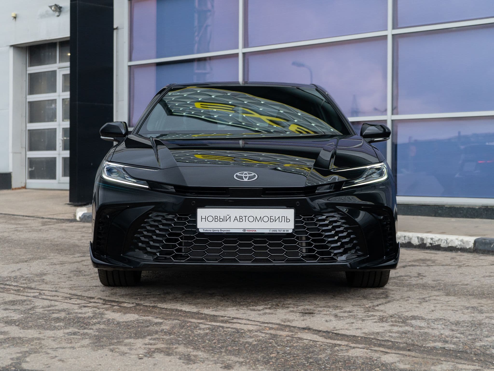 Toyota Camry - 3