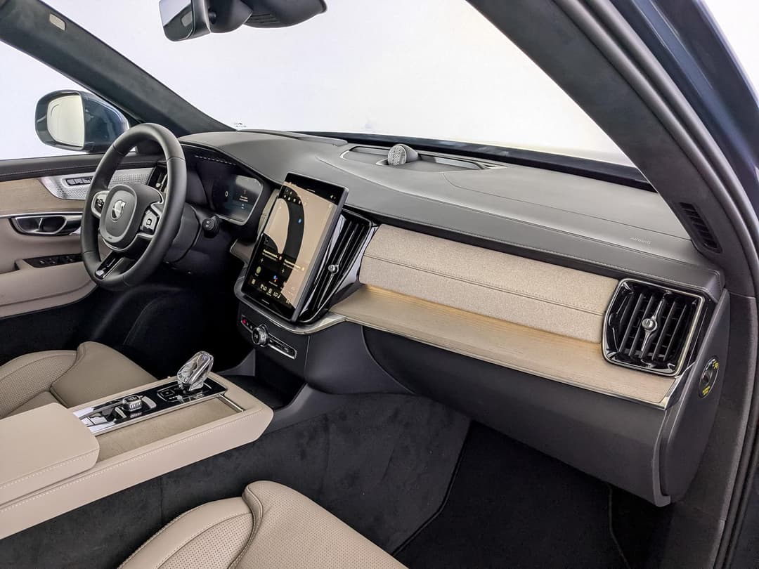 Volvo XC90 B5 Ultra 7 мест 250hp 8AT AWD в лизинг - 10