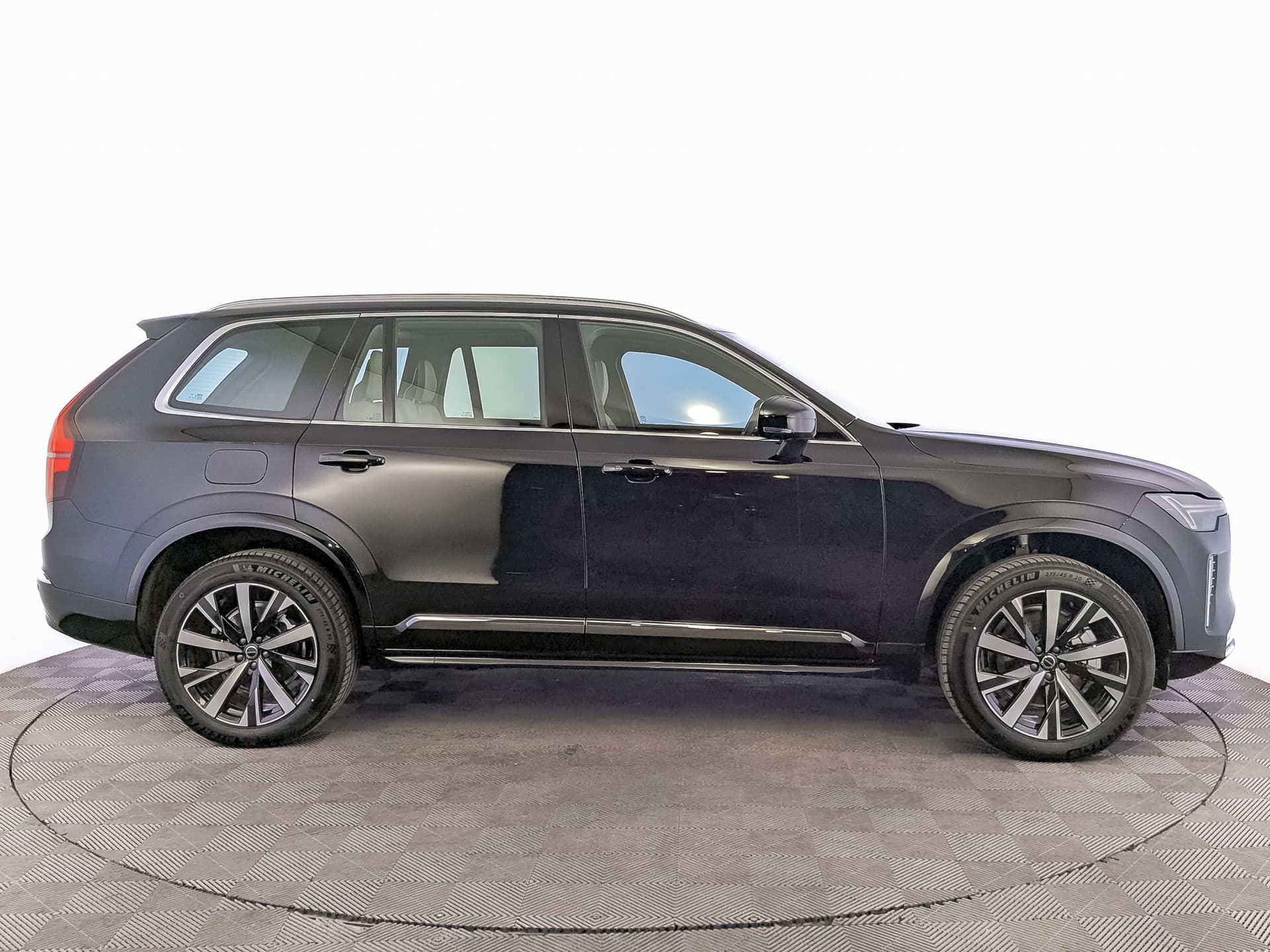 Volvo XC90 B5 Zhiyi Luxury 5 мест 250hp 8AT AWD в лизинг - 5