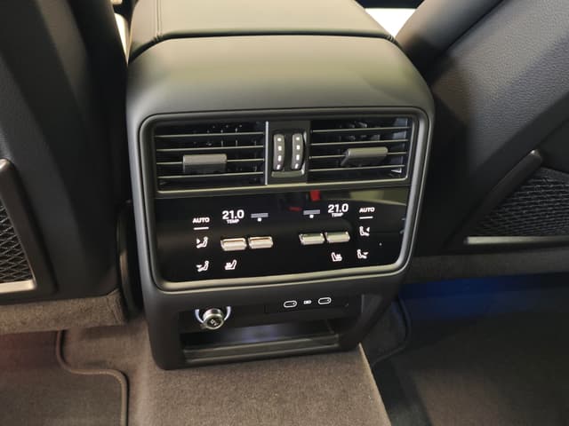 Porsche Cayenne GTS Coupe в лизинг - 29