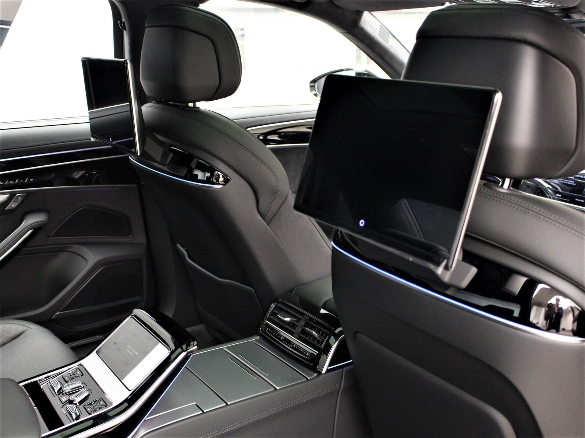 Audi A8 L 55 TFSI quattro tiptronic в лизинг - 16