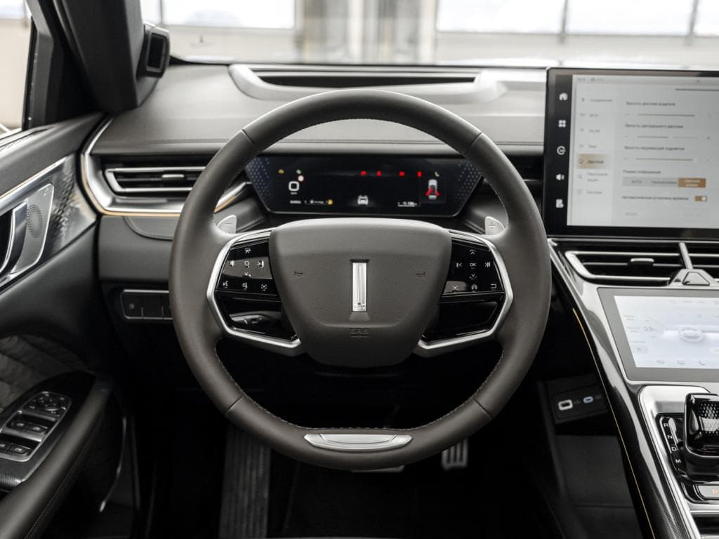 Wey 05 Premium 2.0 PHEV DHT 4WD в лизинг - 14
