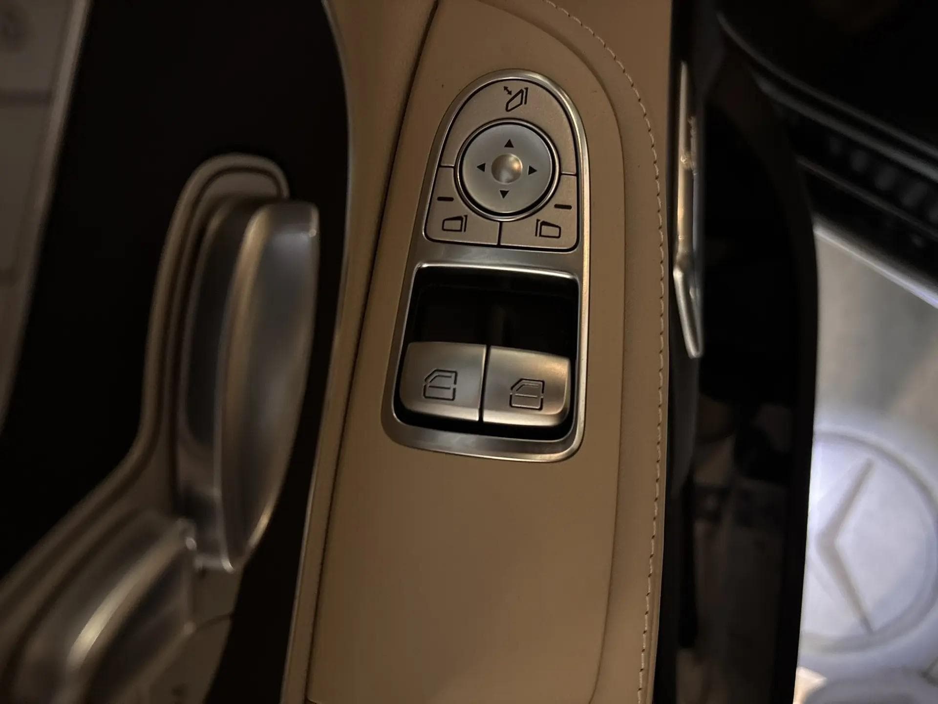 Mercedes-Benz V 300 d EL 4MATIC EXCLUSIVE в лизинг - 25