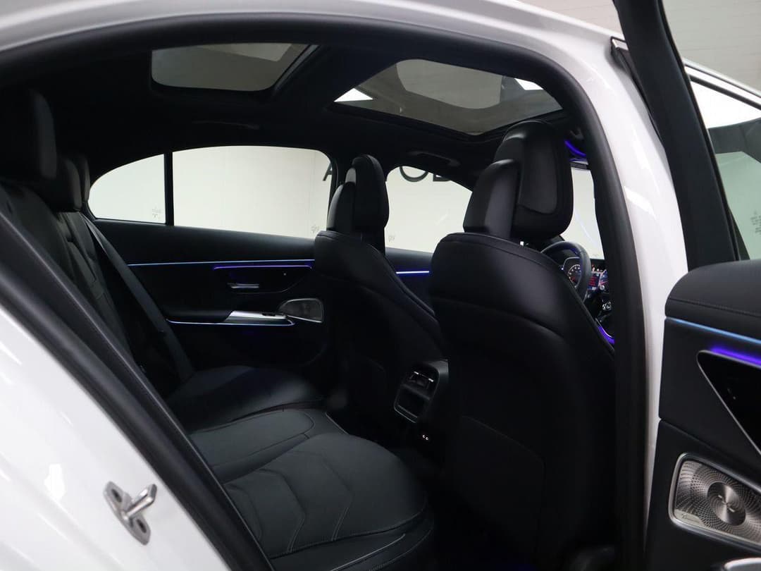 Mercedes-Benz E седан 300 4MATIC AMG Line в лизинг - 16