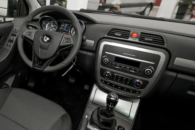 Sollers ST6 Comfort 2.0 MT 4WD в лизинг - 7