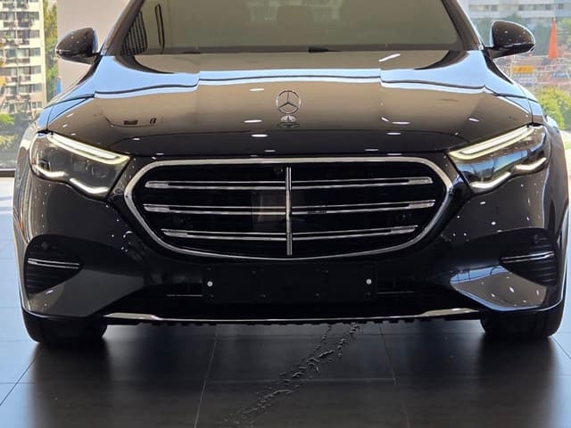 Mercedes-Benz E седан - 5