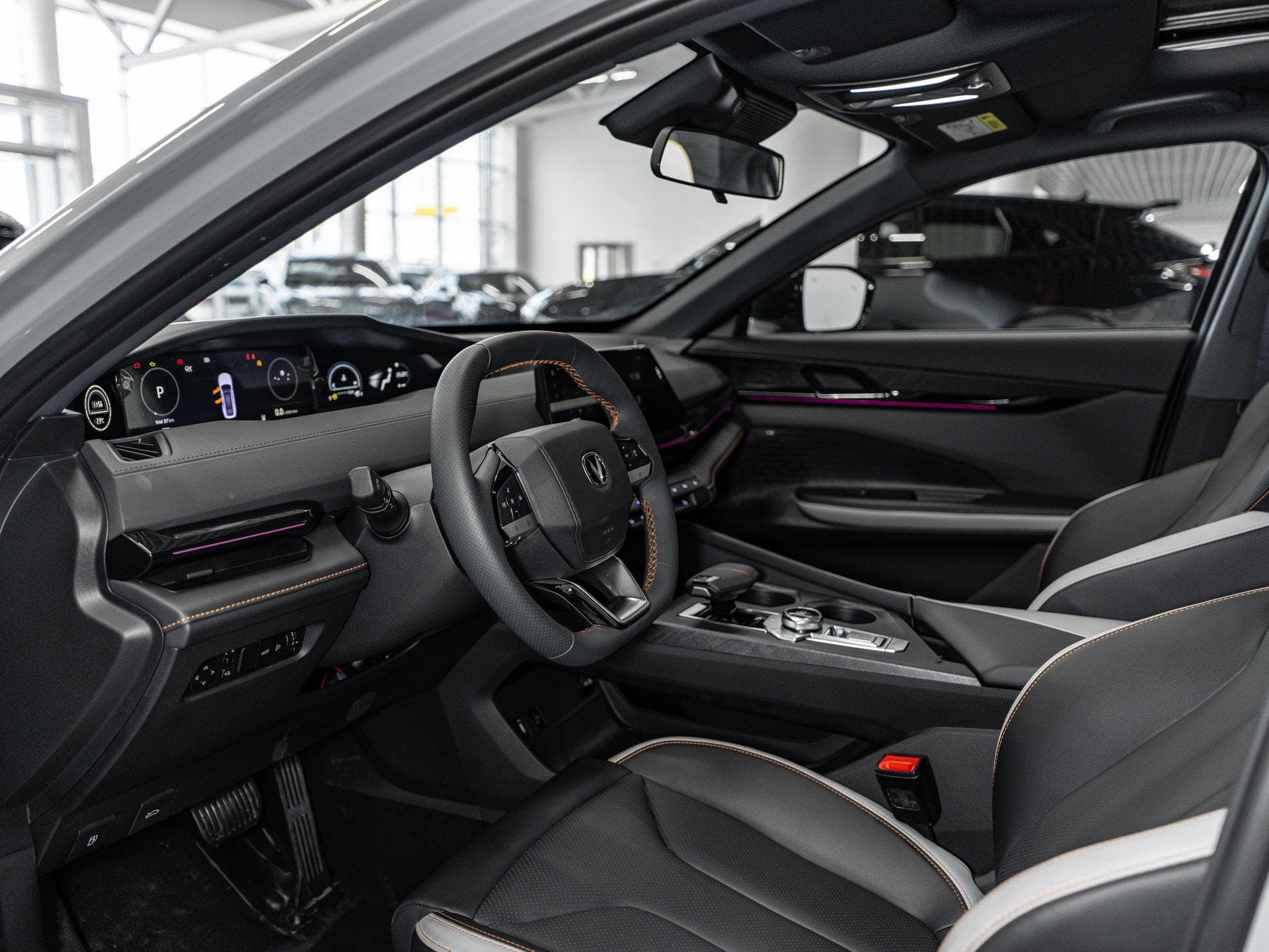 Changan Uni-V Tech 1.5T 7DCT в лизинг - 6