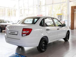Lada Granta седан Standard Plus 1.6 90hp 5MT в лизинг - 7