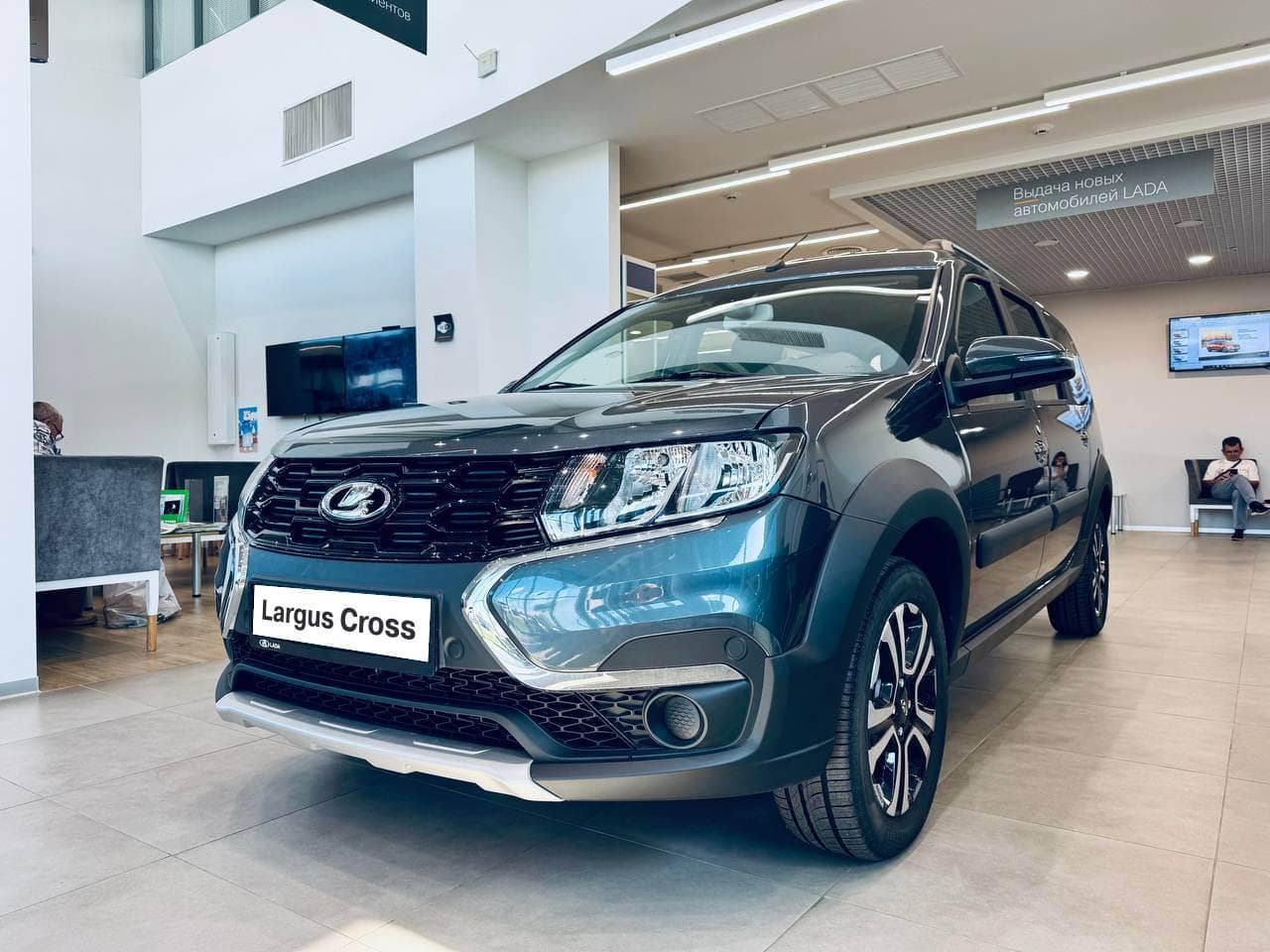 Lada Largus Cross - 2