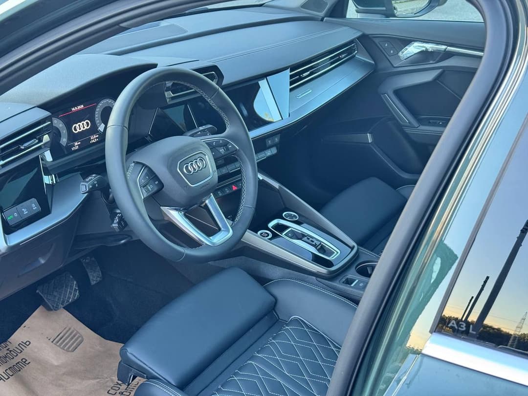 Audi A3 Sedan L Flying Spur Premium Edition 35 TFSI tiptronic в лизинг - 8