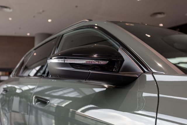 Audi Q5 L Flagship Hybrid quattro S tronic в лизинг - 14