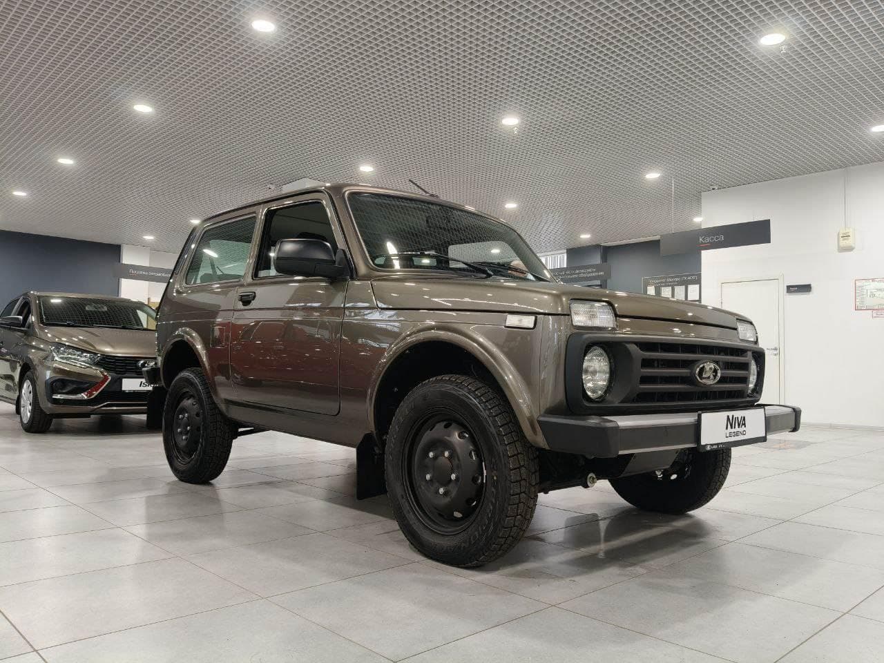 Lada Niva Legend 3 дв Классик 1.8 МТ в лизинг - 4