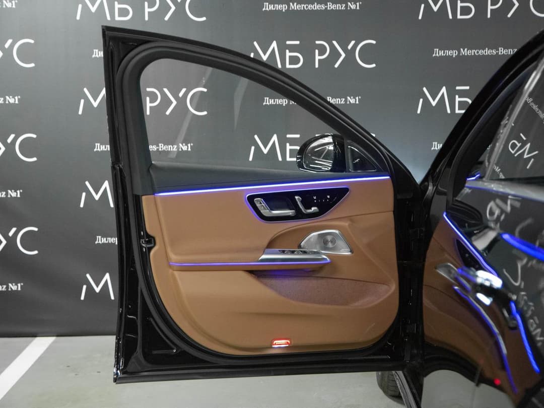 Mercedes-Benz E седан 300 полный привод АМГ Лайн (AMG Line) в лизинг - 9