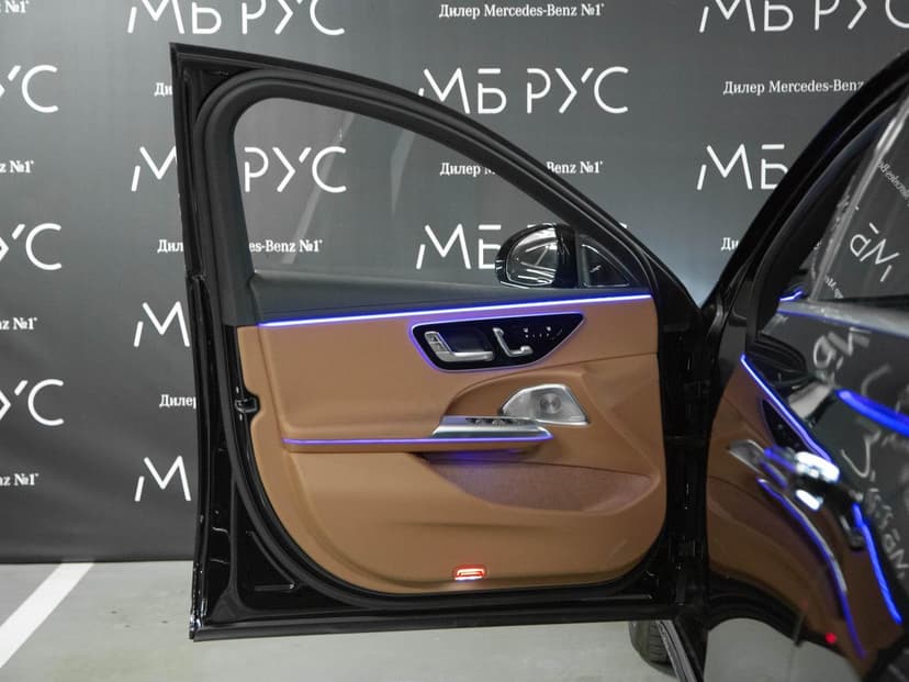 Mercedes-Benz E седан 300 полный привод АМГ Лайн (AMG Line) в лизинг - 9