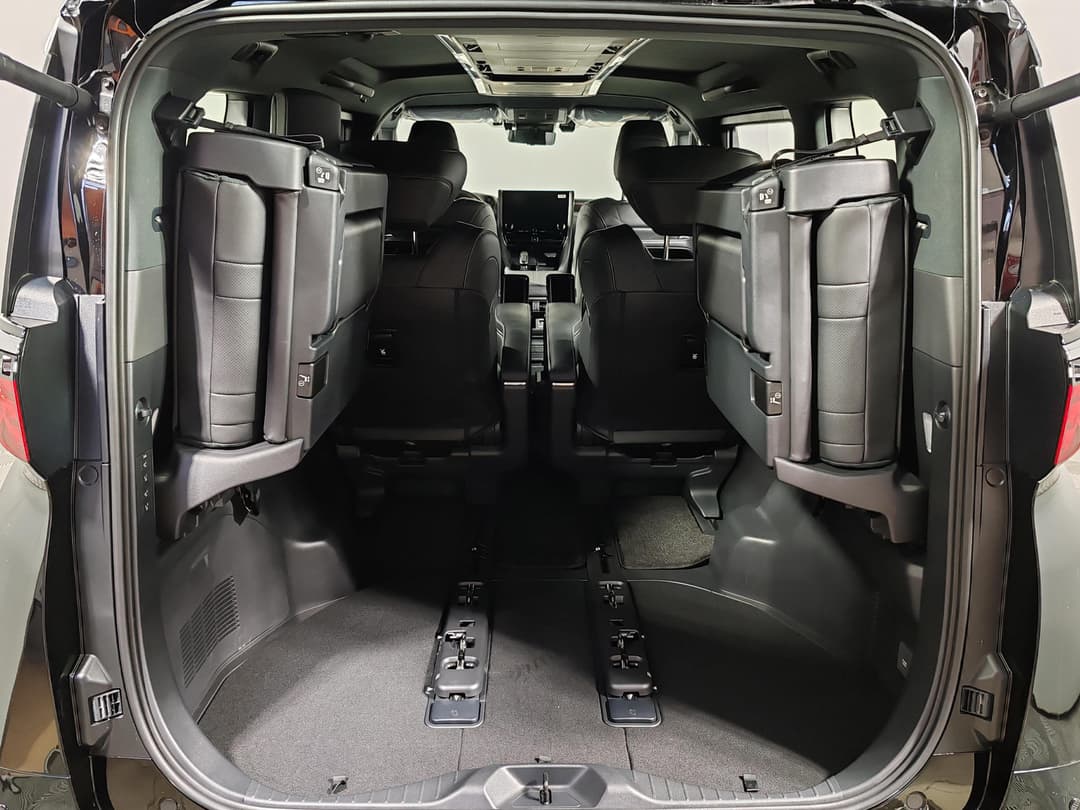 Toyota Alphard 2.5 HEV CVT в лизинг - 11